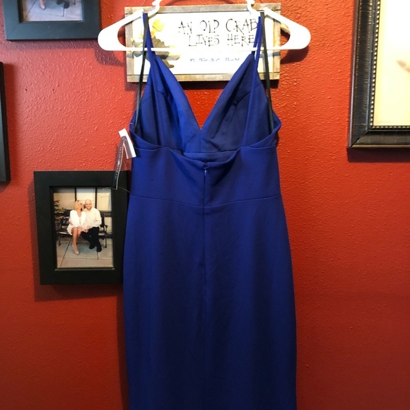 BETSY & Adam Long formal Gown - Picture 10 of 12
